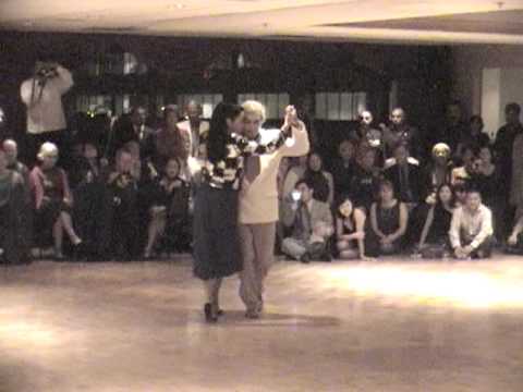 El Pibe Sarandi y Elina Roldan Nora’s Tangoweek 2004